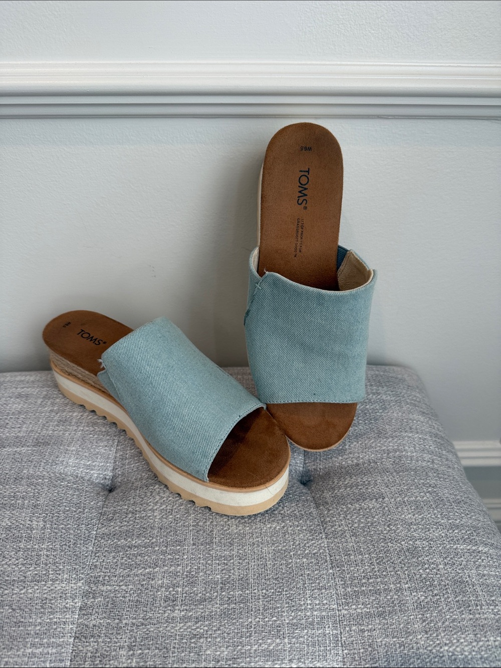 Toms Women's Light Blue/Denim Canvas Slide Platform Clogs